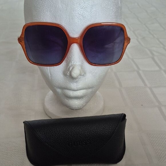 Guess Orange Sunglasses with Black Case - Picture 13 of 16